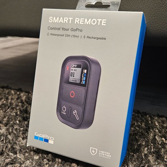 BRAND NEW - GoPro Smart Remote - GoPro Official Accessory -ARMTE-002 - Picture 1 of 6